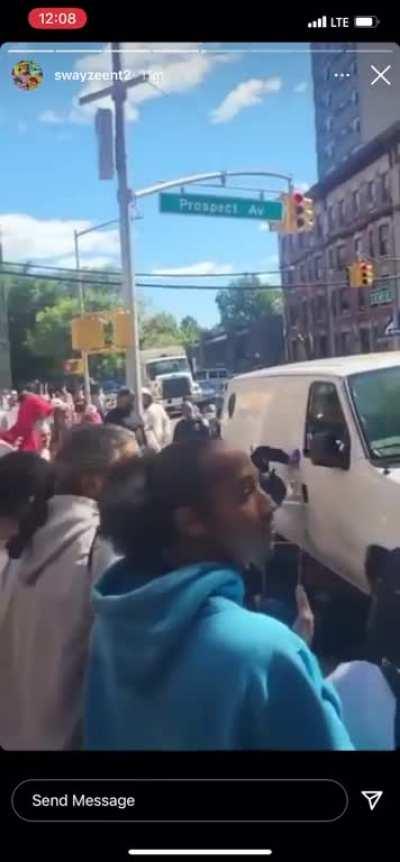 DAMMM NAHH NIGGAS RECORDED THIS FR ... THIS NAZ ROLLA (Kay flock mans) 16 yr old kid shot earlier today smh