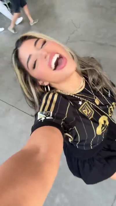 Looking Hot ❤️‍🔥