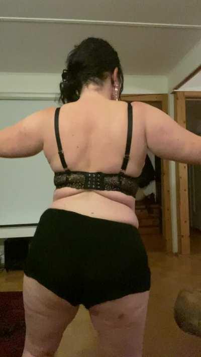 I don’t care how you sort your posts, I just want someone to see my ass today