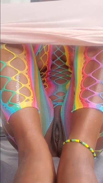 My ex didn't eat my pussy... Think you could make up for lost time?