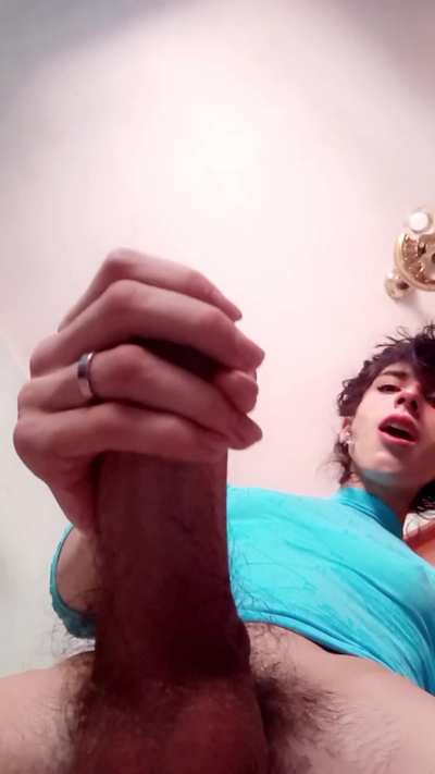 Would you take a facial load from a 9inch lady cock?