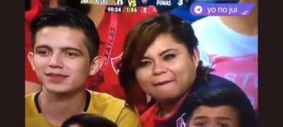 Todos tenemos ese amigo que le entra a todo jaja