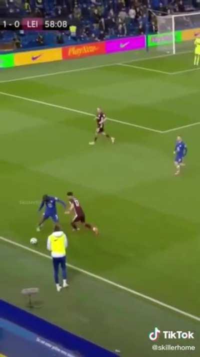 Rudiger doing the Zidane Roulette. Unstoppable.