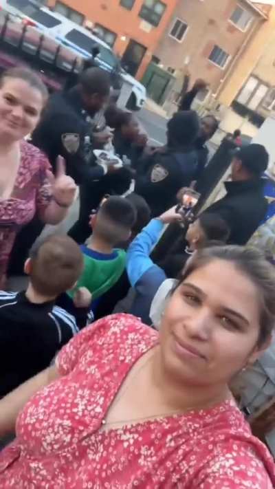 Cu vecinii din New York 