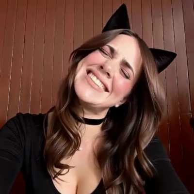 Karla manteniéndose ensartada en tu verga analmente (dice que si no da sentones no es ser infiel) como dinámica de Halloween  (Le llenaste las tripas de mecos)