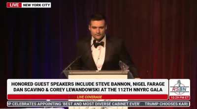 Advisor to Trump campaign collapses on stage at Republican event in New York