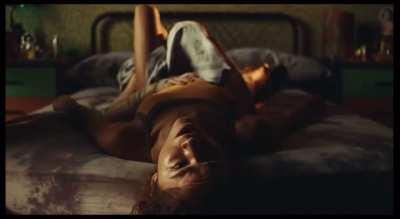 Zendaya faking an orgasm in Euphoria (Sound fixed)