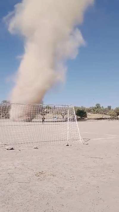 🔥 mother nature has her own plans in this party