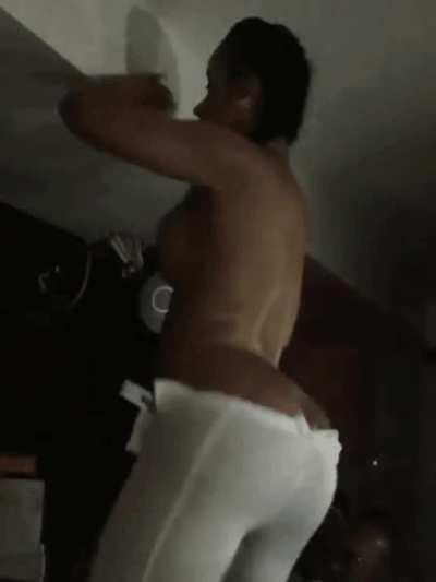 I want to pound the hell out of Cardi B phat booty.