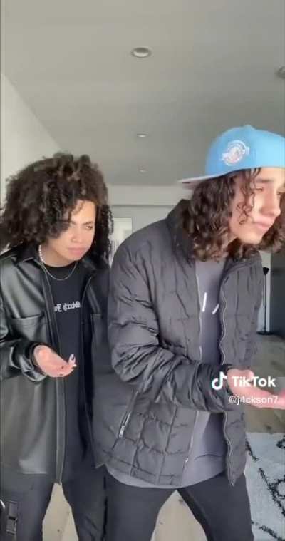 They should link up again soon!🥵🔥