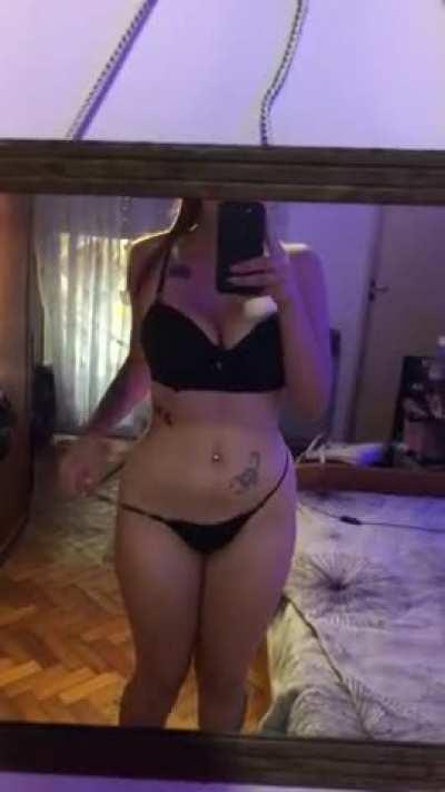 30%OFF VIDEO CALLS & SEXTING 😏🔥FREE PAGE. Link in comments