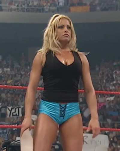 Trish on Raw 7-24-00