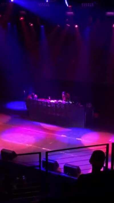 Madlib plays snippet of Mac Miller(Maclib?) during DJ set...Time to share with the world