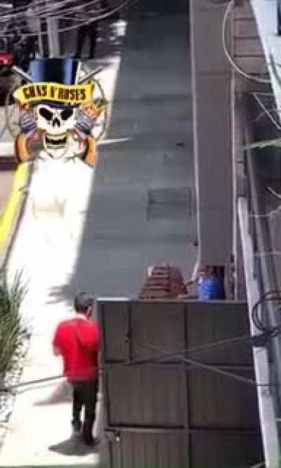 A video my dad sent me