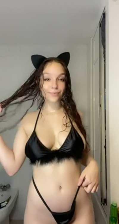 Can i be your favorite slut? [18]😺