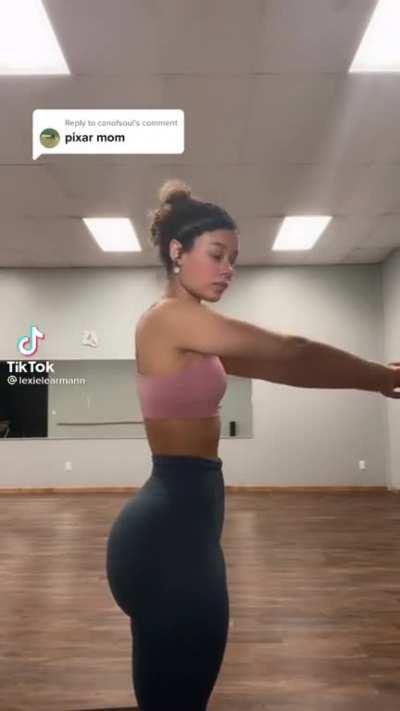 big ol sexy ass Lexie