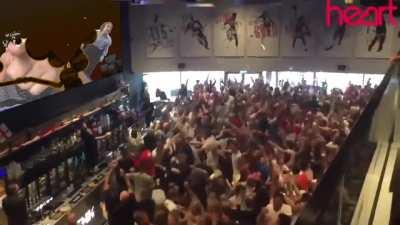 Everyone's reaction in that last moment (Worms Spoilers)