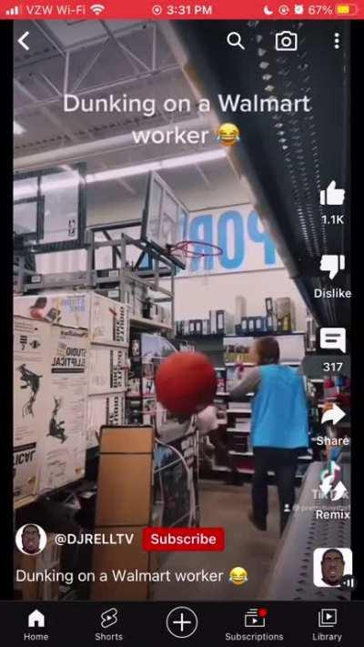 Man dunks on Walmart employee just trying to do their job