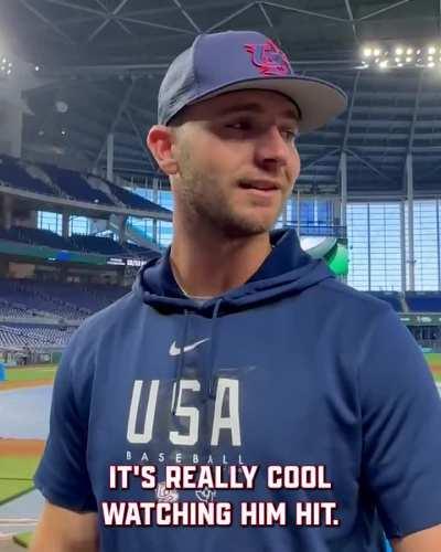 [Highlight] [MLBPA] Pete Alonso got a front-row seat to Ken Griffey Jr.'s swing back in March as a Team @USABaseball #WBC squad member. You can be sure Pete is bringing Junior's batting tips with him to this year's #HomeRunDerby.