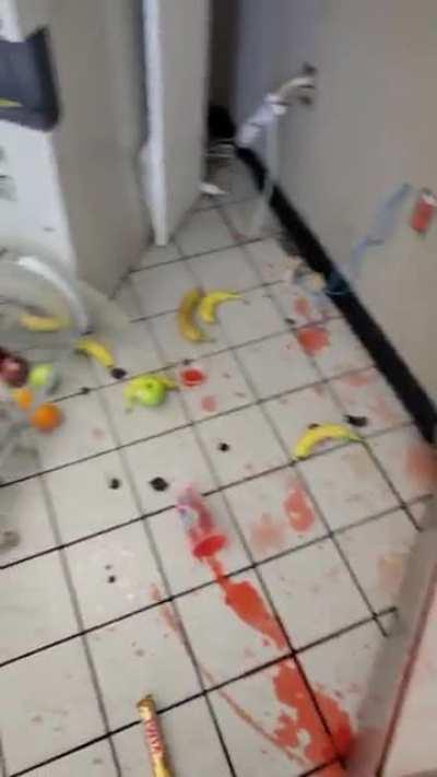 Ladies were told their slushee flavor is defrosting so they couldn't get for 15 minutes. Then threw displays all around the store and threw honey buns everywhere announcing 