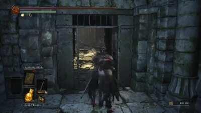 Oh, it doesn’t open from this side HMMMM!?