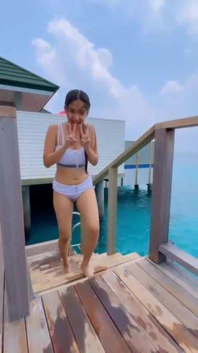 Finally ! Anushka Sen