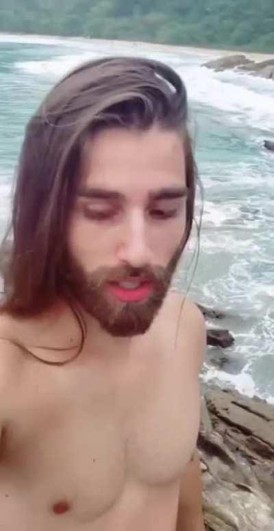 quando Jesus chama a si mesmo, é por que o bagulho foi tenso.