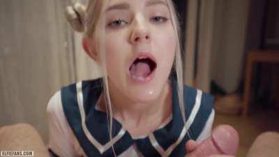 Eva Elfie Finishing Him