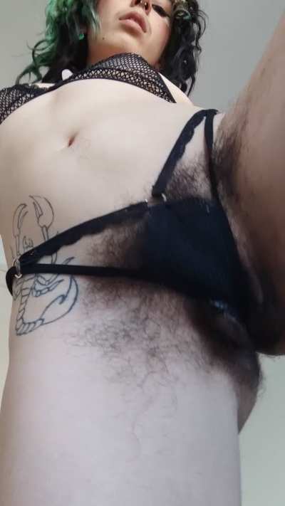 Ngl hairy pussy is a win