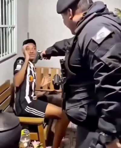 он воспользовался шансом