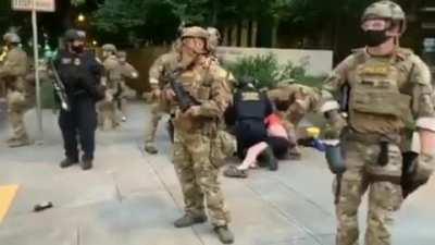 13 Cops vs 1 Graffiti Guy