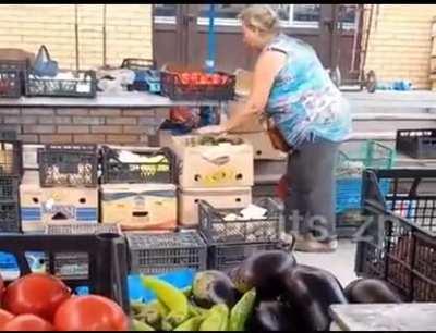 This karen is literally a piece of shit.