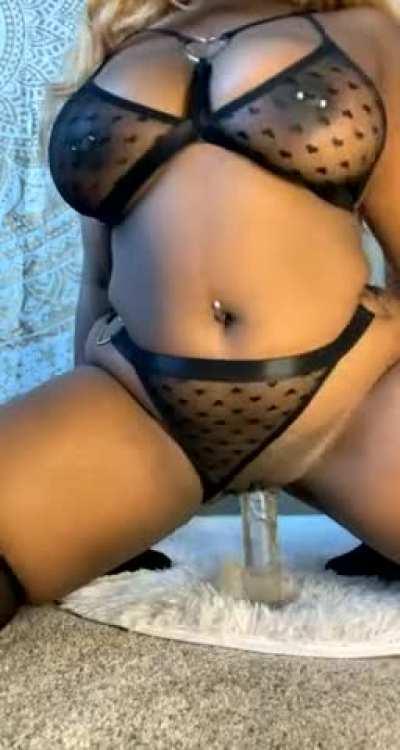 Say hey if you can imagine me riding you!!