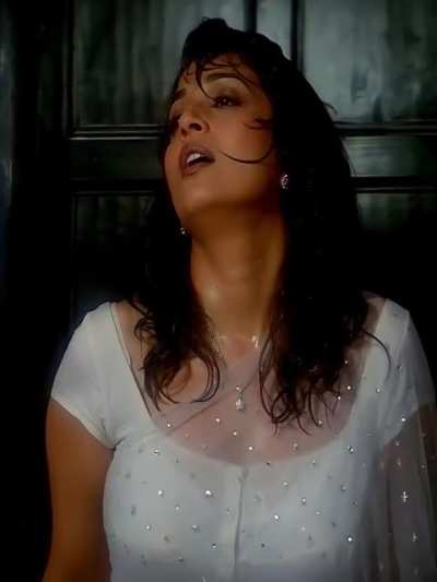 Madhuri Dixit breathing her 💦sensually