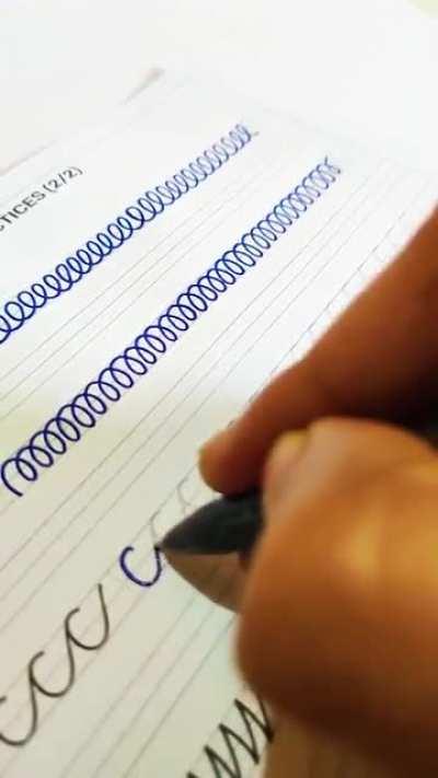 Helps to reduce pain while writing and improve hand movements