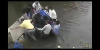 Titanic selected scene... Pa upvote po (CTTO)