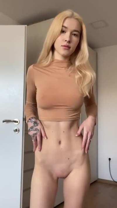 how do you like my tummy?