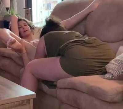 Sometimes you just need your bestie to eat your pussy before going out 🤷🏻‍♀️