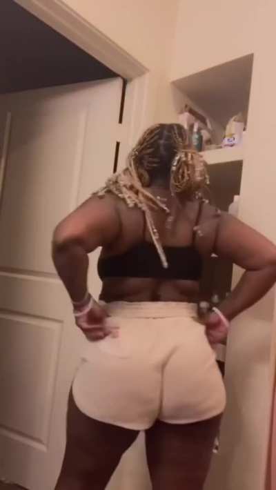 Ohh wee Jaz booty so phat🍑😩🍆💦