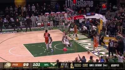 [Highlight] CP3 turns it over and Giannis extends the lead with 27 seconds left