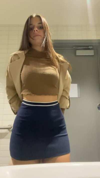 Do you like your 18 years old girl in that outfit.... I am ready for our date