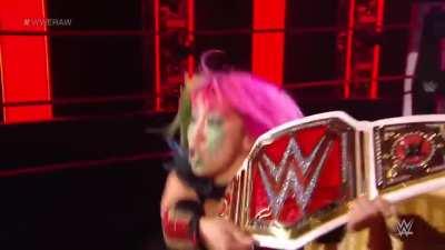 Wrestling Without An Audience Is Weird...