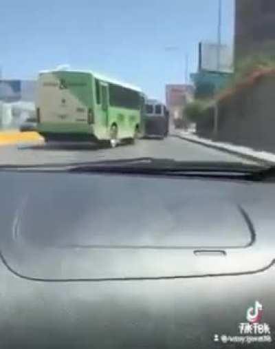 Tijuana, compitiendo por el título de los chóferes de camión más vale madre