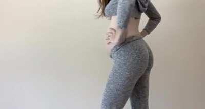 Sunday’s are for worshiping me 👑💋 [oc]