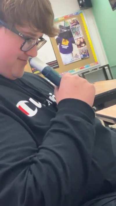 ScHoOl FoOd Is sO sHiT