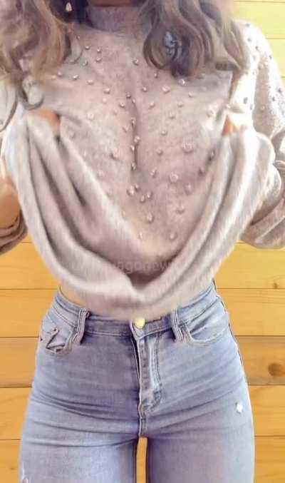 my boobs are too heavy, i need a hand