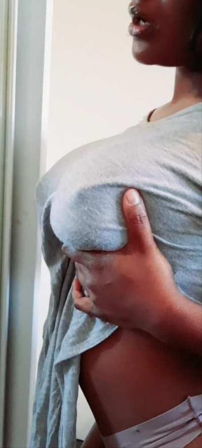 Hi I'm ebony_sorceress