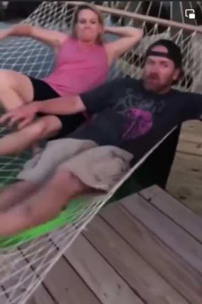 Lie down to rest⁠⁠