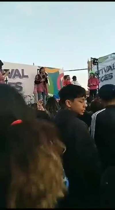 Mayra Mendoza promete bicicletas para todos los chicos si la reeligen como intendenta de Quilmes