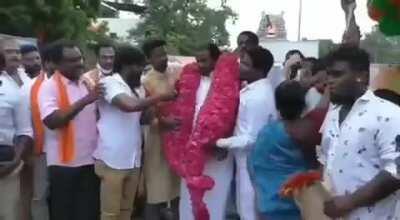 Hydrogen balloons explode after sparks from firecrackers hit | Chennai, India | 2020-09-19